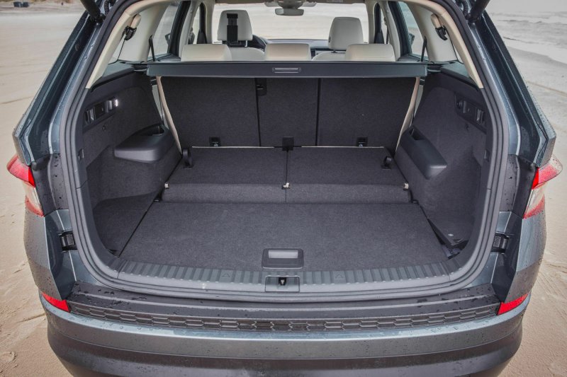 Škoda Kodiaq интерьер багажник