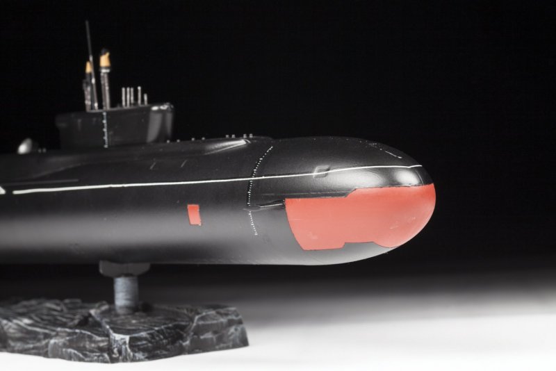 Сборная модель zvezda Российская АПЛ "Юрий Долгорукий" проект "Борей" (9061) 1:350