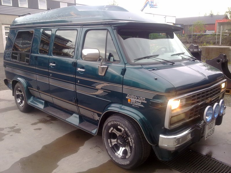 Chevrolet chevy van 20