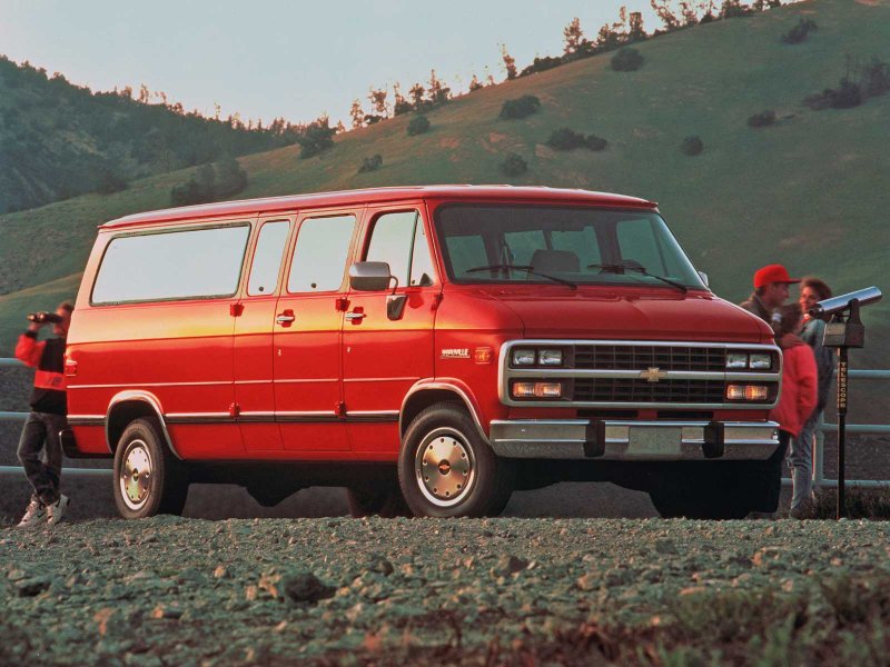Фургоны Chevrolet chevy van