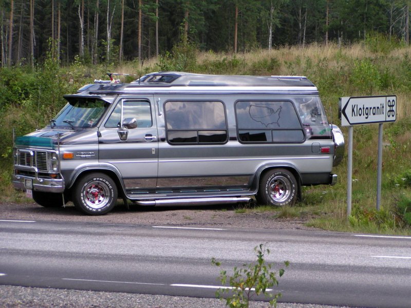 Chevrolet van g20