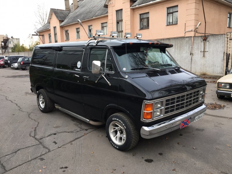 Фургоны Chevrolet chevy van