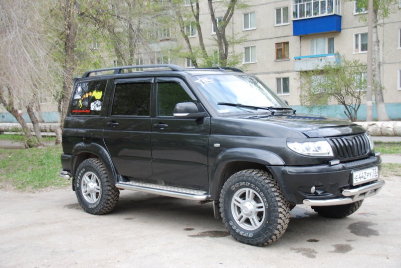 УАЗ Патриот 2013 черный