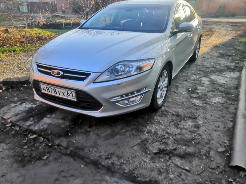 Ford Mondeo 2012 серый