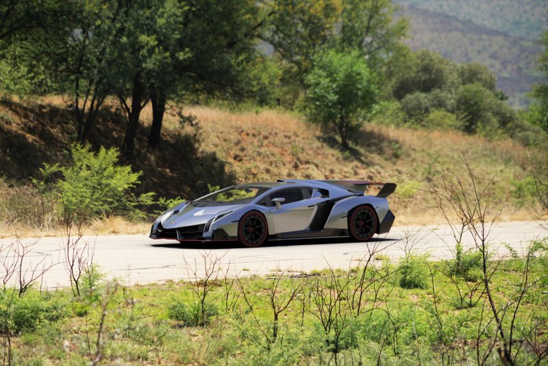 Lamborghini Veneno лимузин