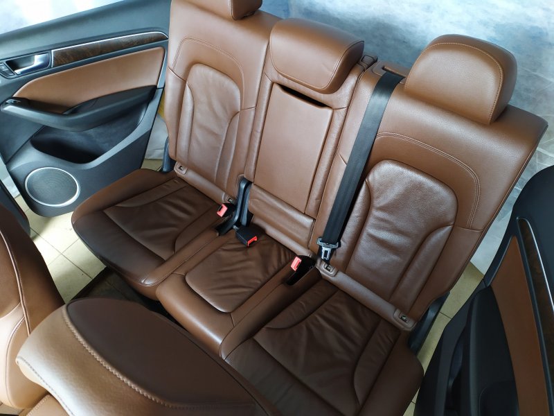 Audi q5, 2012 коричневый салон