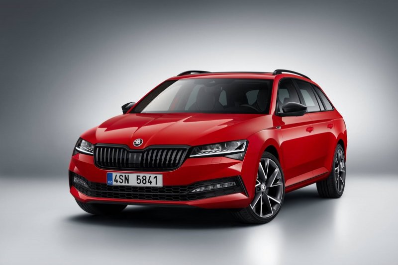 Новая Skoda Superb 2020