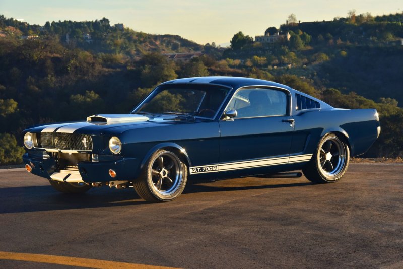 Форд Мустанг 1965 Fastback