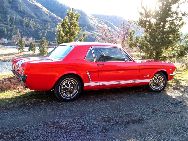 Форд Мустанг 1965 Fastback