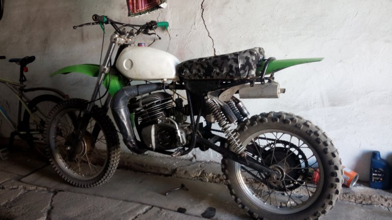 Кроссовый мотоцикл Чезет 250