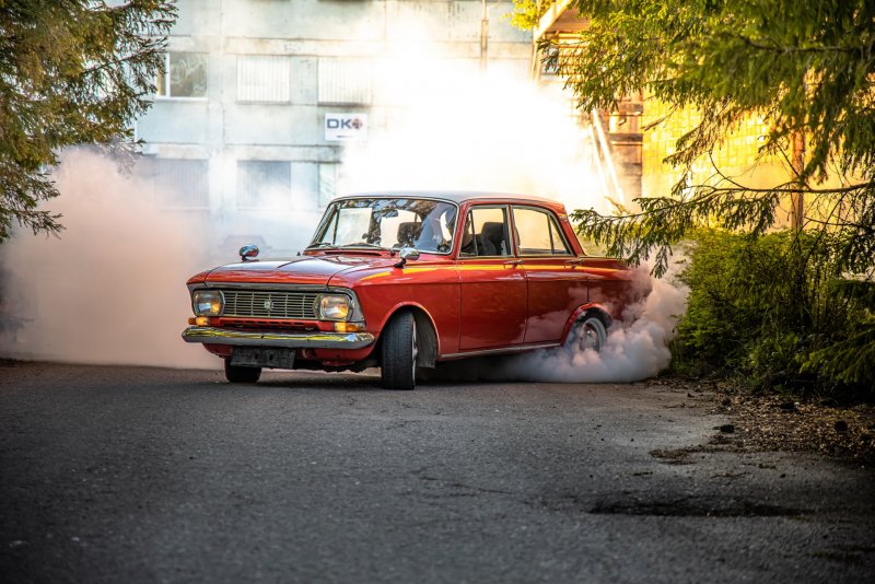 Москвич 2140 черный