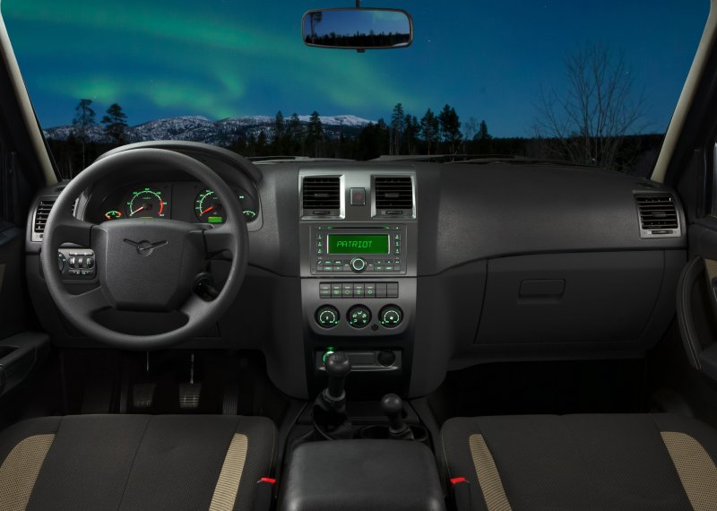 UAZ Patriot 2013 салон