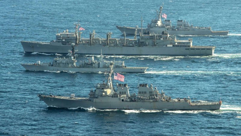 Эсминец ВМС США Дональд Кук