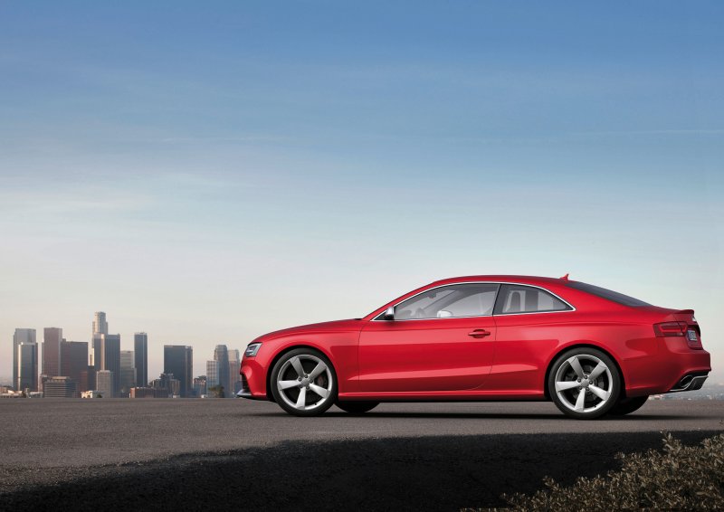 Audi rs5 Side