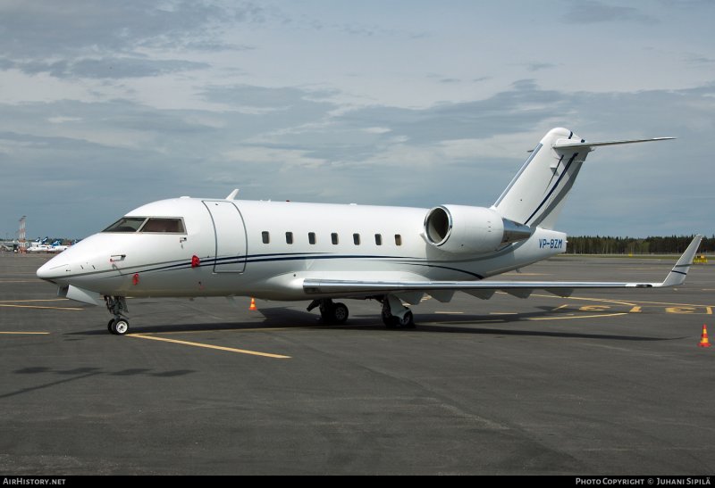 Самолет Bombardier cl600