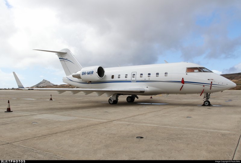 Fai rent-a-Jet самолет Bombardier