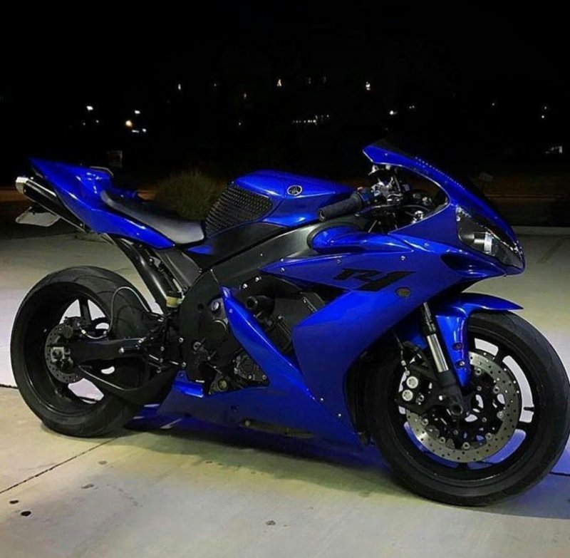 Спортбайк Yamaha r1