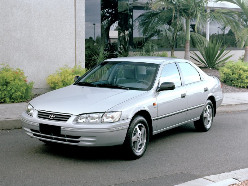 Toyota Camry v25