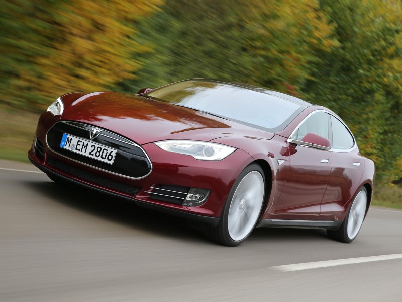 Tesla модель s 2012