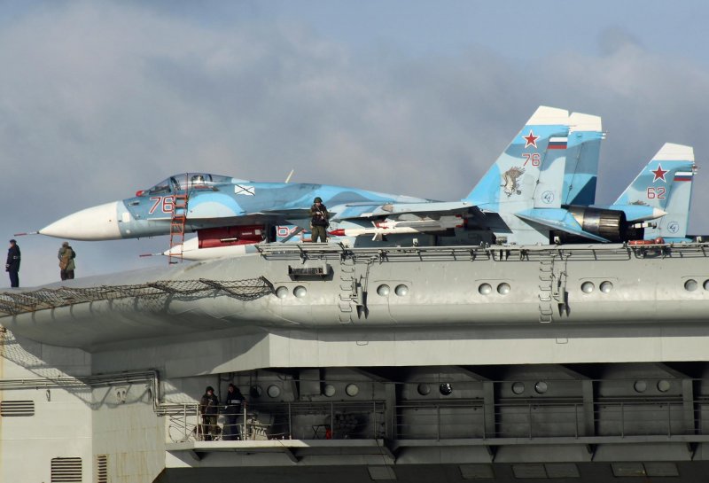 Су-33 на Адмирале Кузнецове