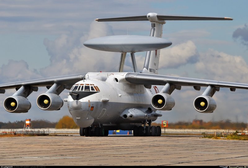 Самолет ил 76 АВАКС