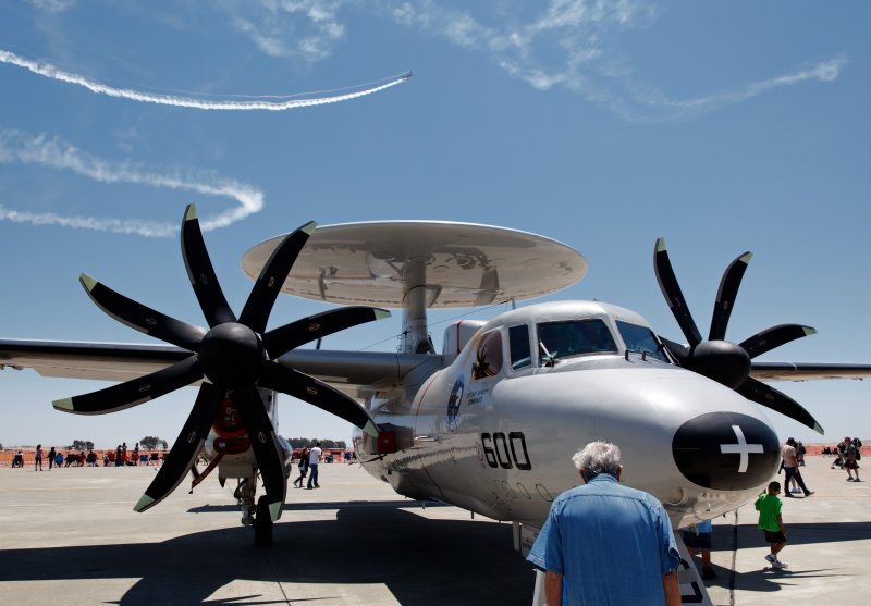 Самолет турбовинтовой АН 22