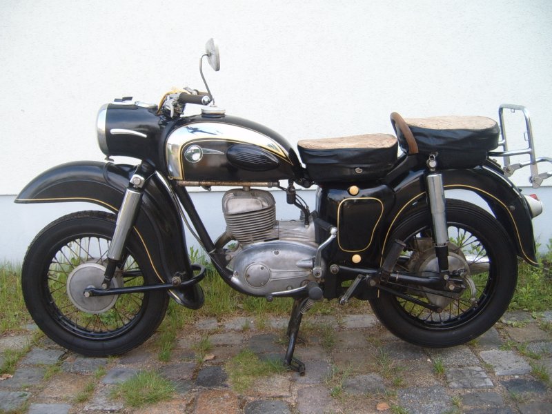 MZ 175
