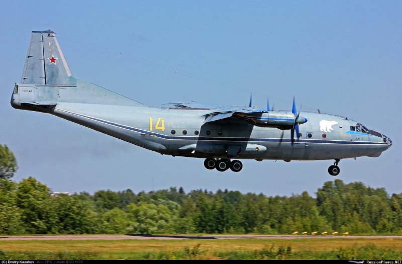Як-40 борт323