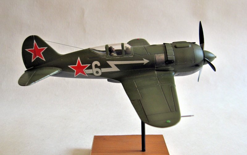 Поликарпов и-185