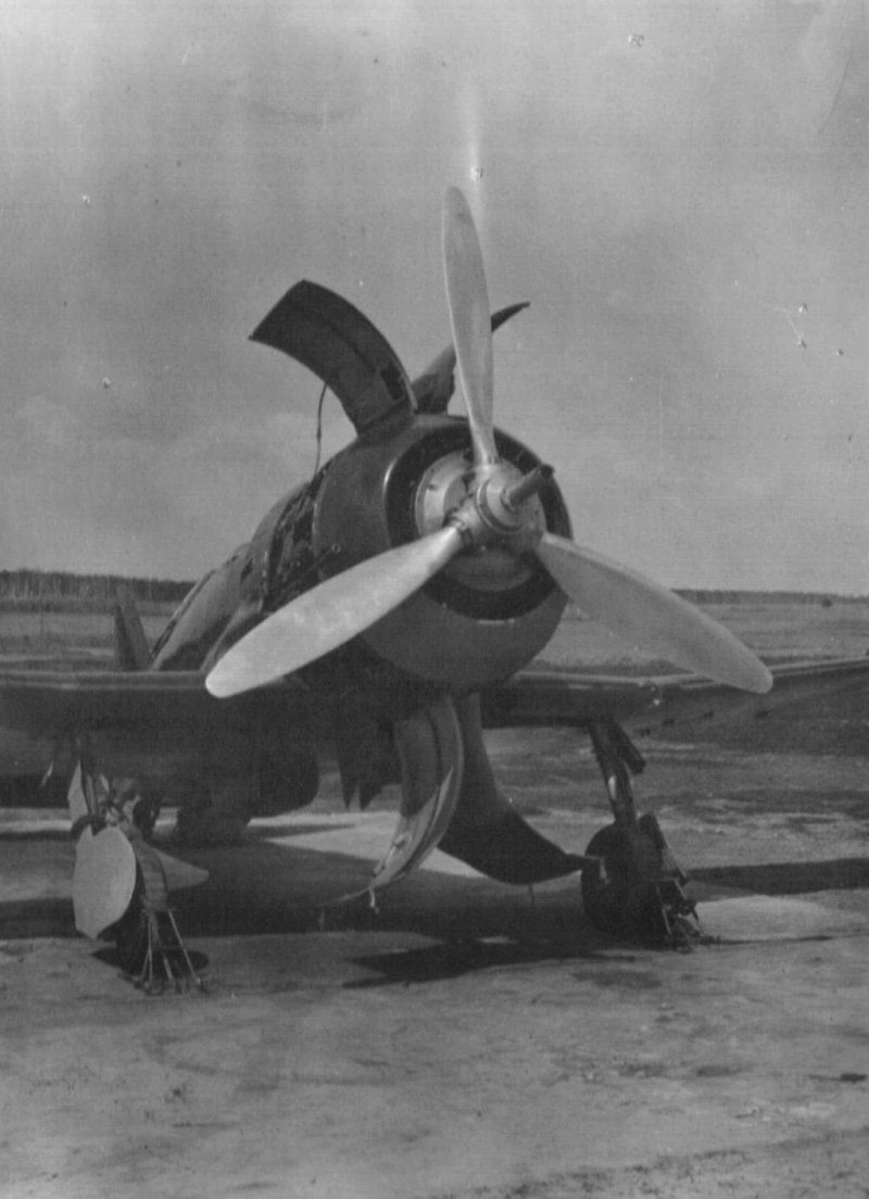 Истребитель н.н.Поликарпова "и-185"