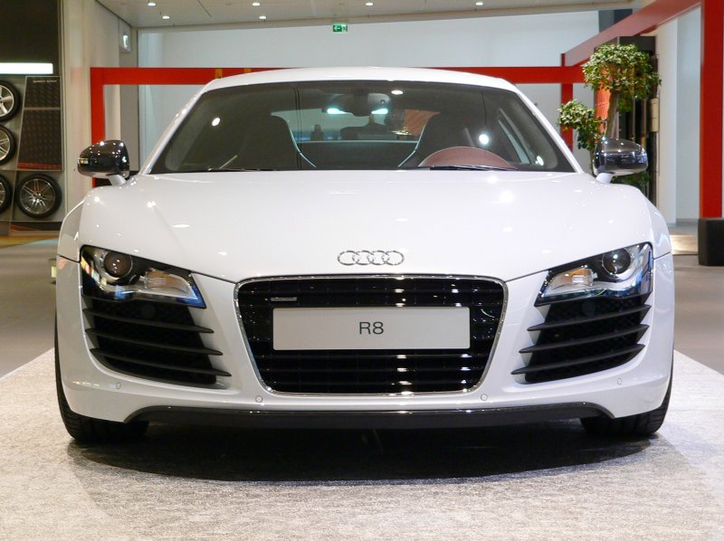 Audi a8 спереди
