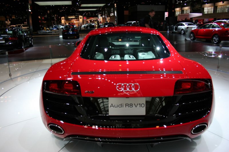 Audi r8 2020 зад