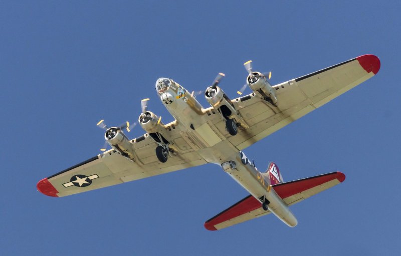 B17 Lisunov