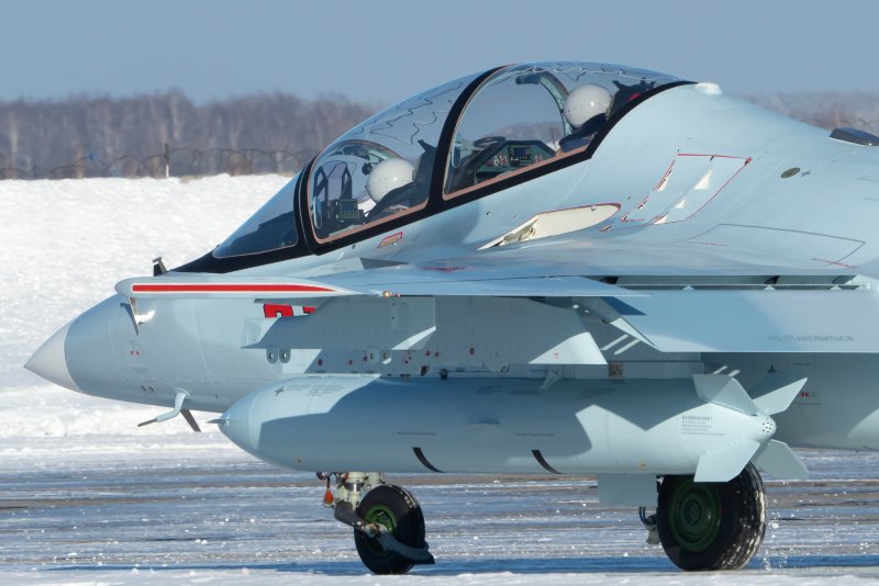 Учебно-боевой самолет як-130