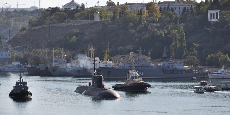 Южная бухта Севастополь подлодка Ростов на Дону