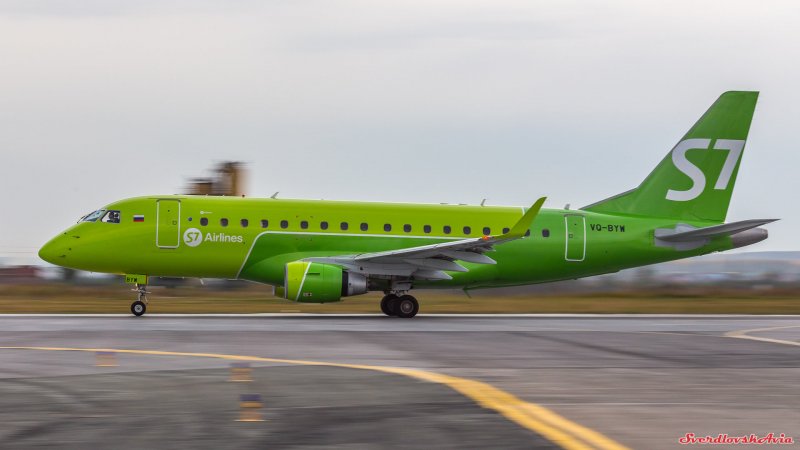 Embraer rj170 s7 салон