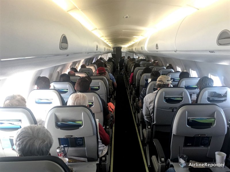 Embraer 170 Regional Jet s7 салон