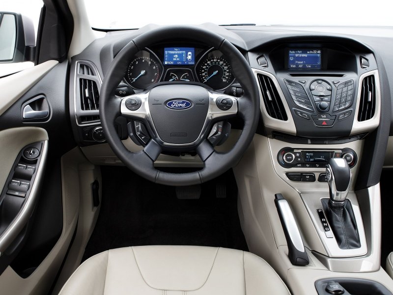 Ford Focus 3 салон