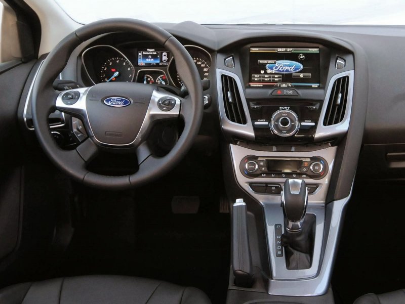 Ford Focus 2014 салон