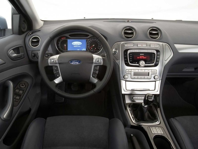 Ford Mondeo 2010 салон