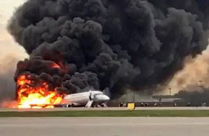 Пожар SSJ 100 В Шереметьево