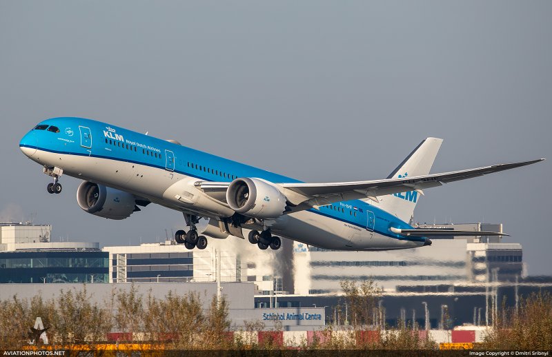 Боинг 787-9