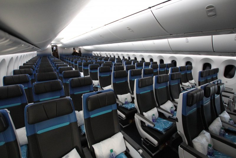 Салон Боинг 787 Dreamliner