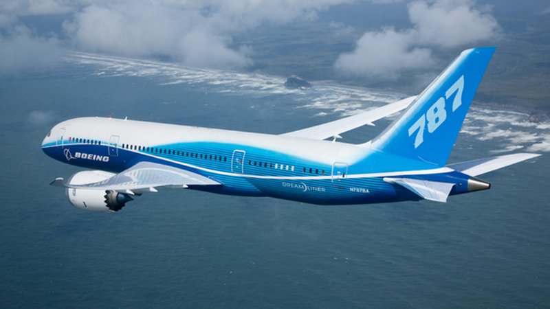 Самолет Boeing 787-10