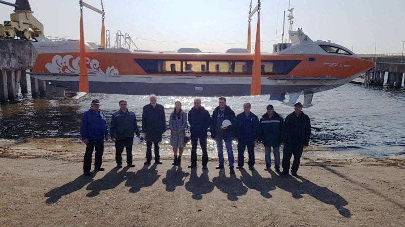 Спуск СПК на сухогрузе