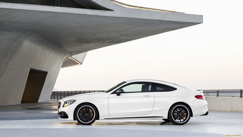 Mercedes Benz c63 AMG купе