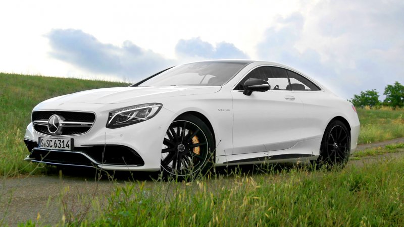 Mercedes s63 AMG купе белый
