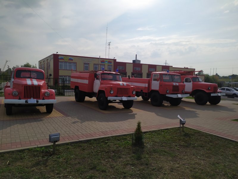 Марка автомобиля с орлом