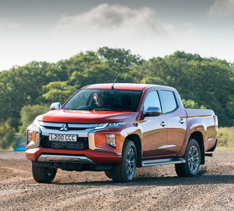 Mitsubishi l200 2006