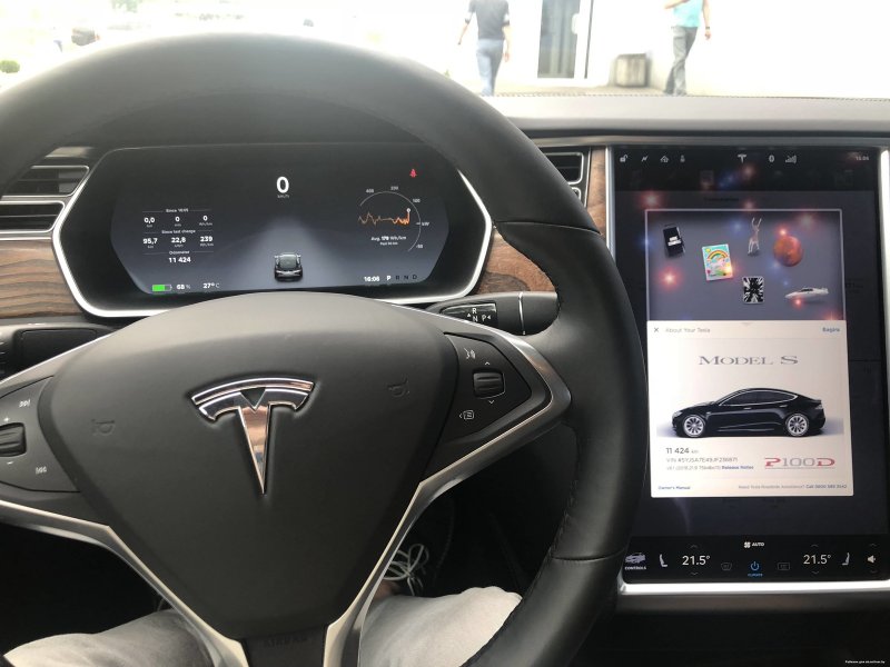Tesla model s p100d